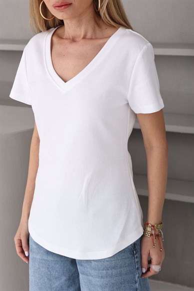 V Yaka Beyaz Basic Tshirt