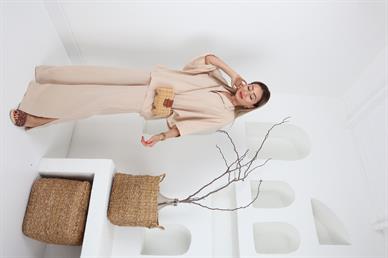 V Yaka Kolyeli Taş Pantolon Takım