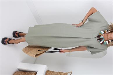 V Yaka Mint Renk Keten Elbise