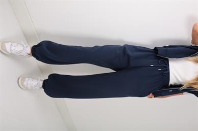 Vatkalı Kolsuz Lacivert Eşofman Takımı