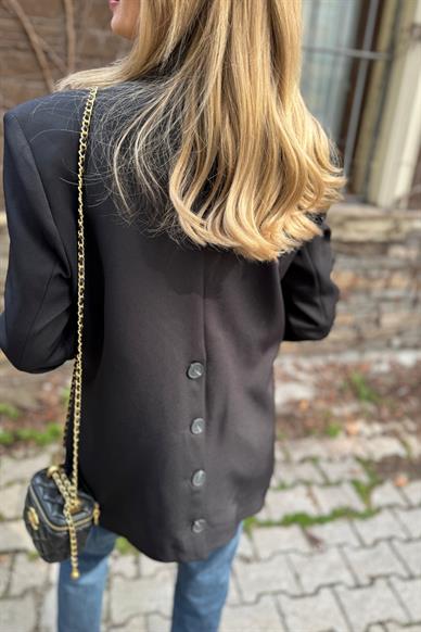 Yakası Etiket Detay Siyah Blazer Ceket