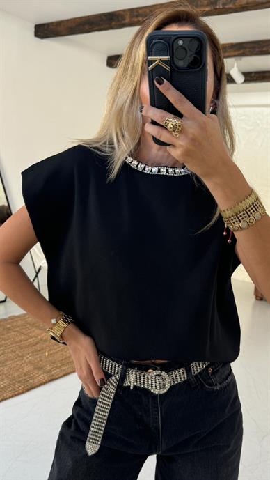 Yakası Taş İşli Siyah Triko Bluz