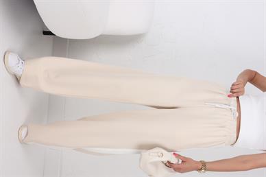 Yanları Şeritli Bağcıklı Bej Pantolon