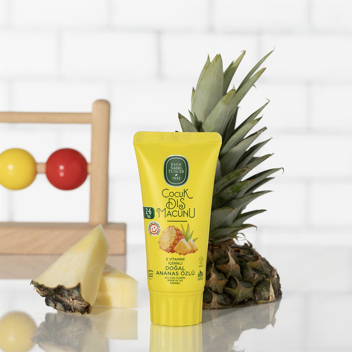 Doğal Ananas Özlü 2-6 Yaş Çocuk Diş Macunu 60 ml