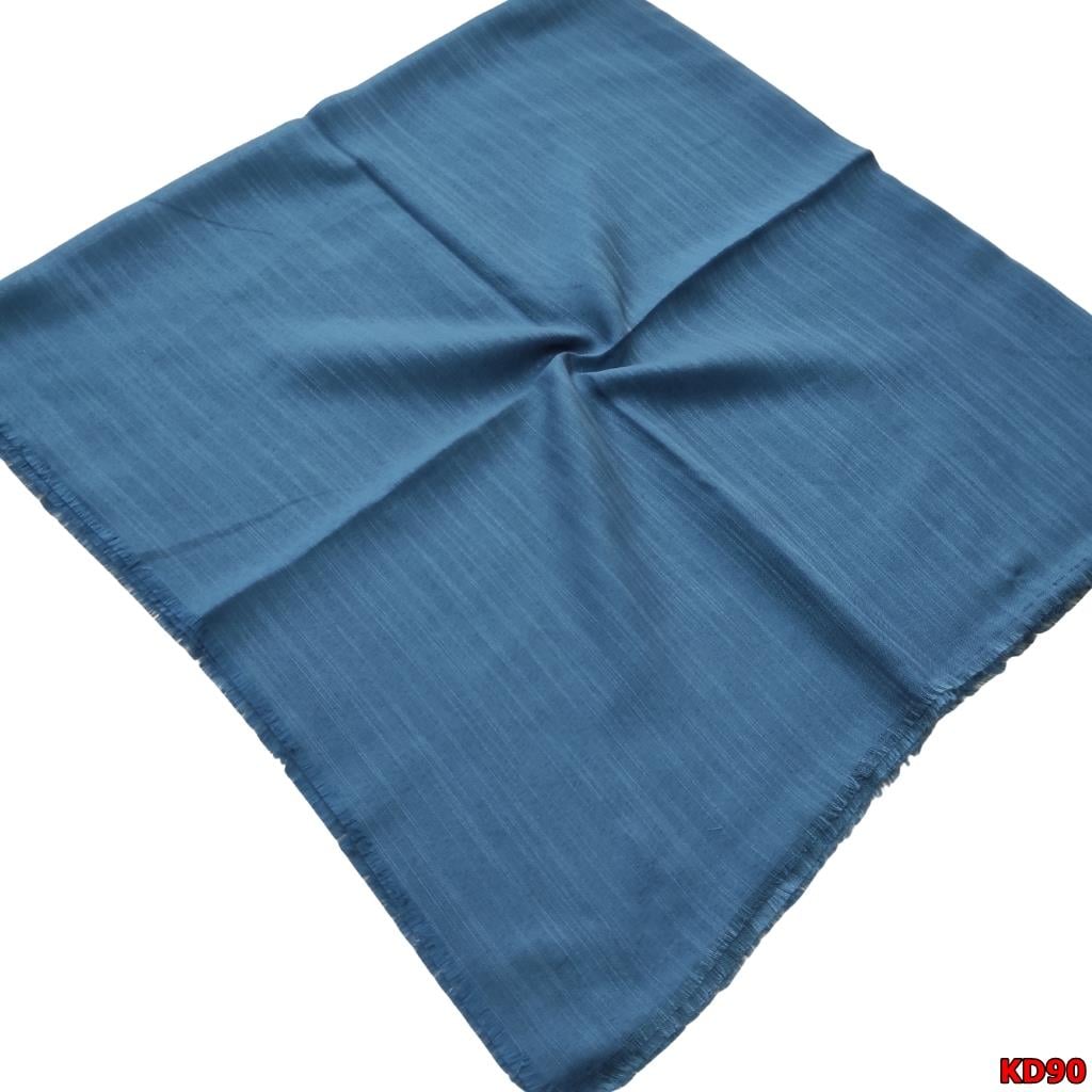 Kampanyalı Düz Renk Flamlı Eşarp(KD90)