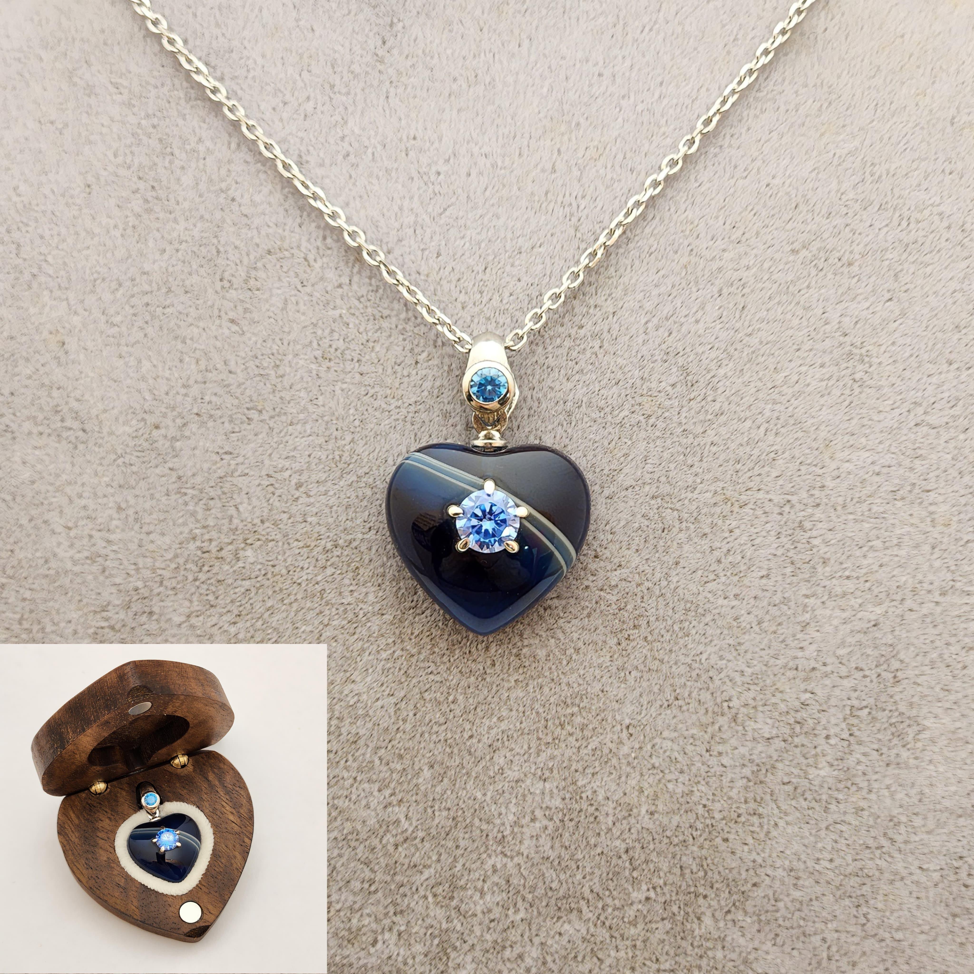 5 mm Zirkon Taşlı Bakalit Gümüş Kolye (Özel Kutulu)