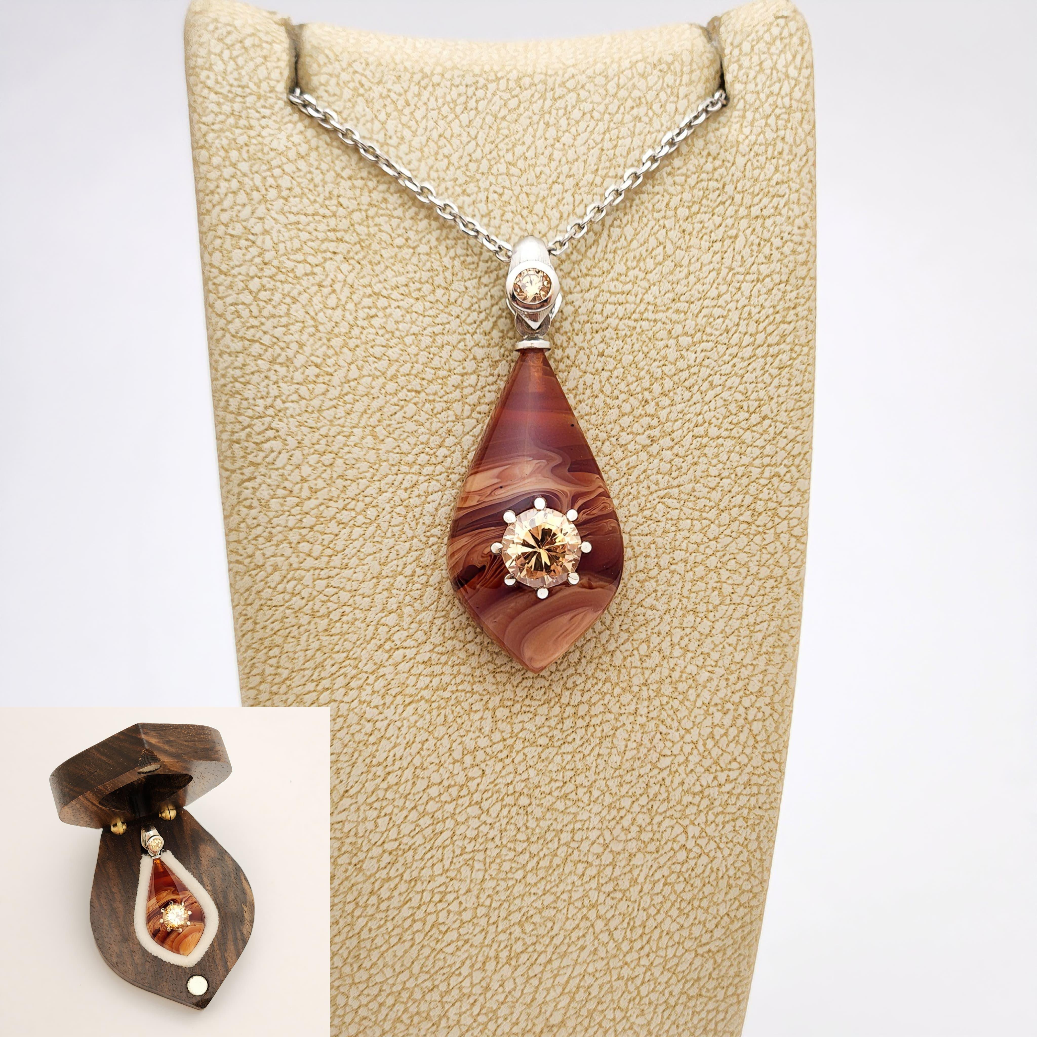 6 mm Zirkon Taşlı Bakalit Gümüş Kolye