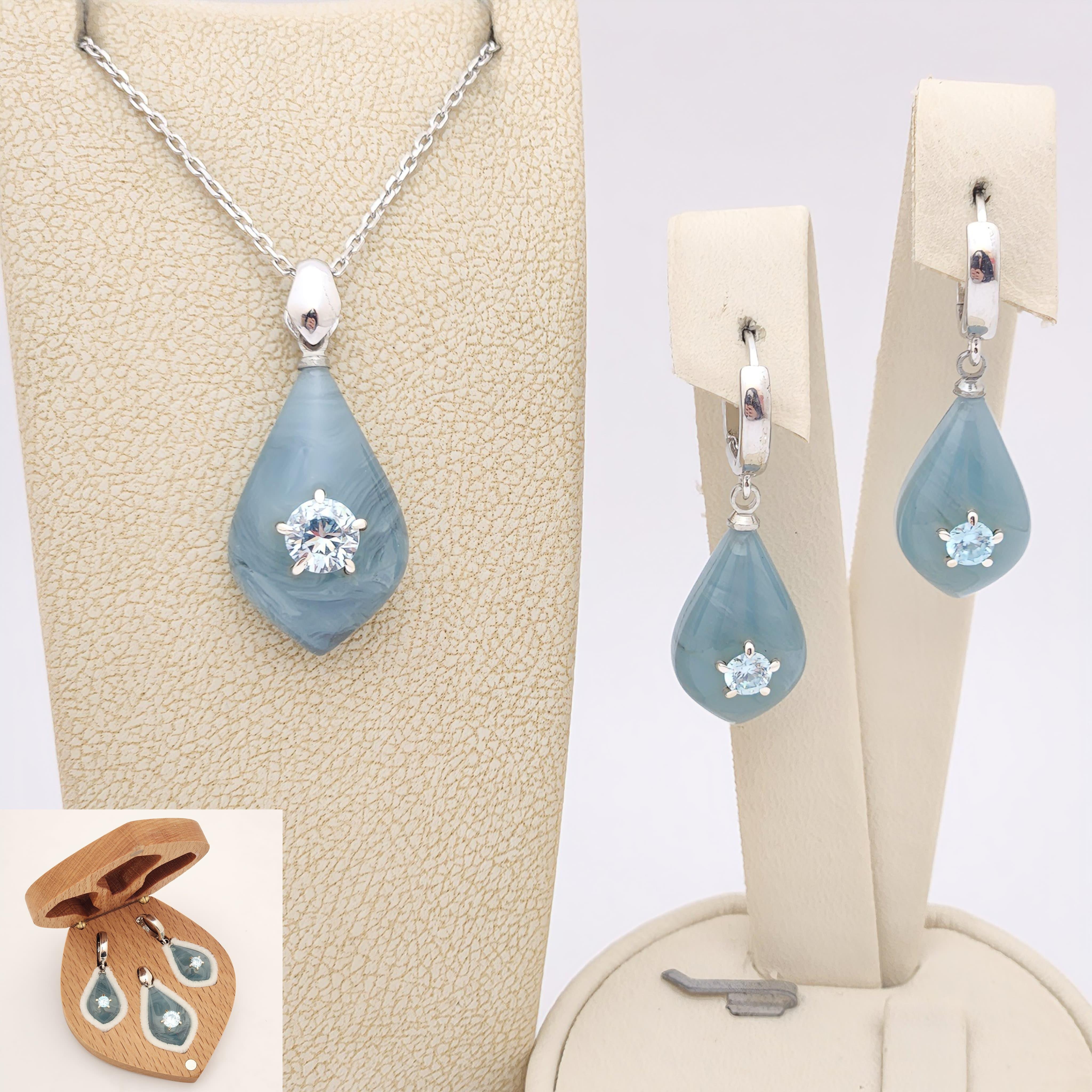 Zirkon Taşlı Bakalit Gümüş Damla Set