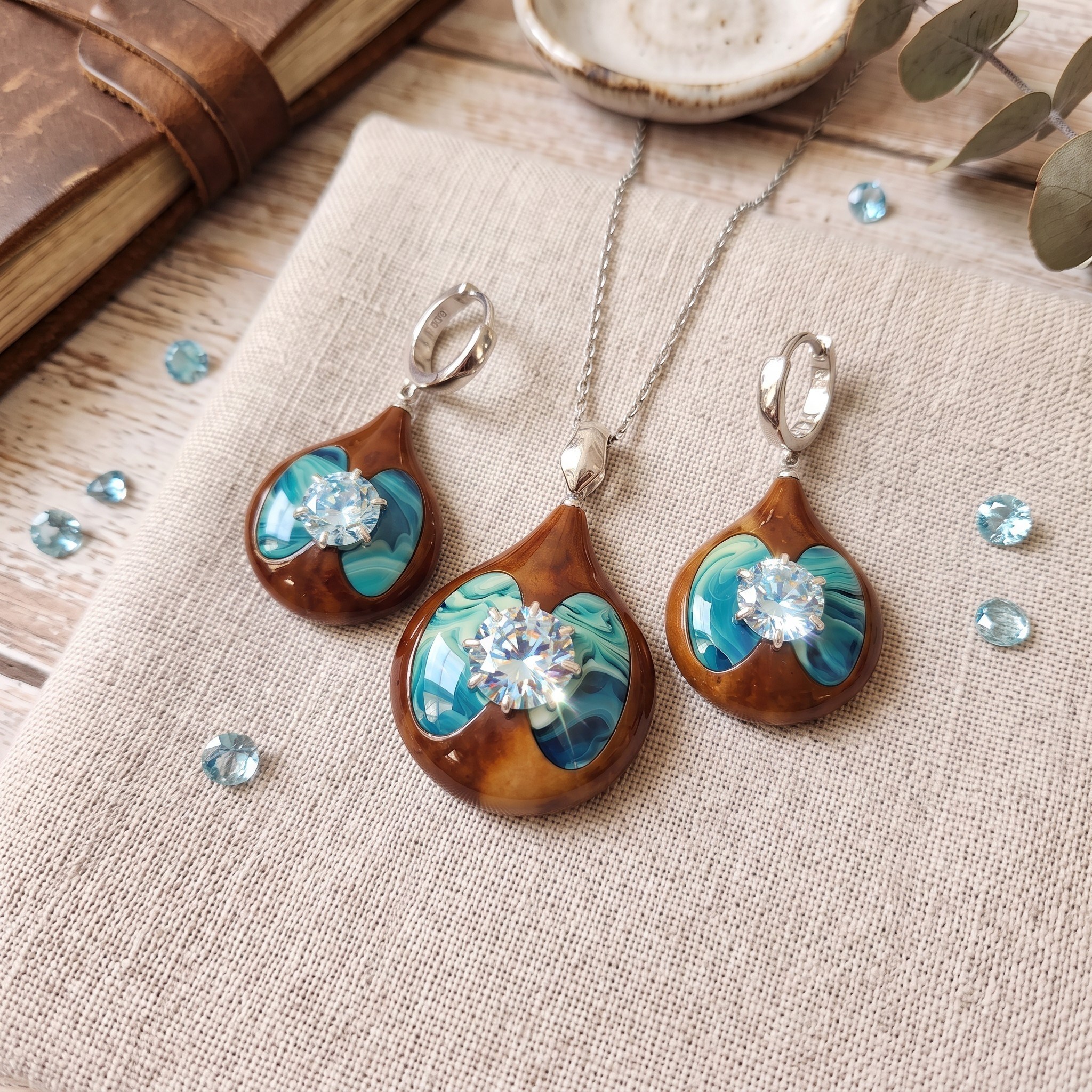 Zirkon Taşlı Bakalit Gümüş Set