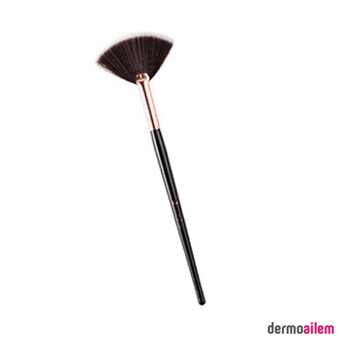 Aydınlatıcı FırçasıNascitaNascita Profesyonel Duo Fibre Aydinlatici Fırçası -0149