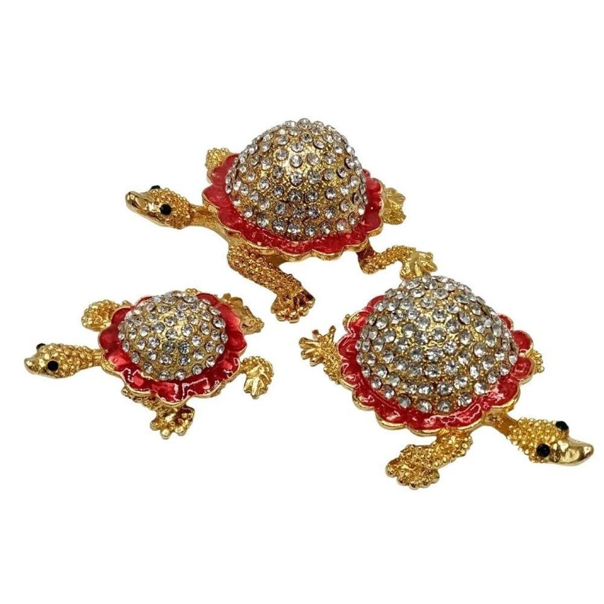 Amerika Birleşik DevletleriDünyadan HediyelerDNY-HD100457Keskin Hediyelik Eşya Ve TekstilSwarovski Taşlı Kırmızı Kaplumbağa Mücevher Kutusu Üçlü Set