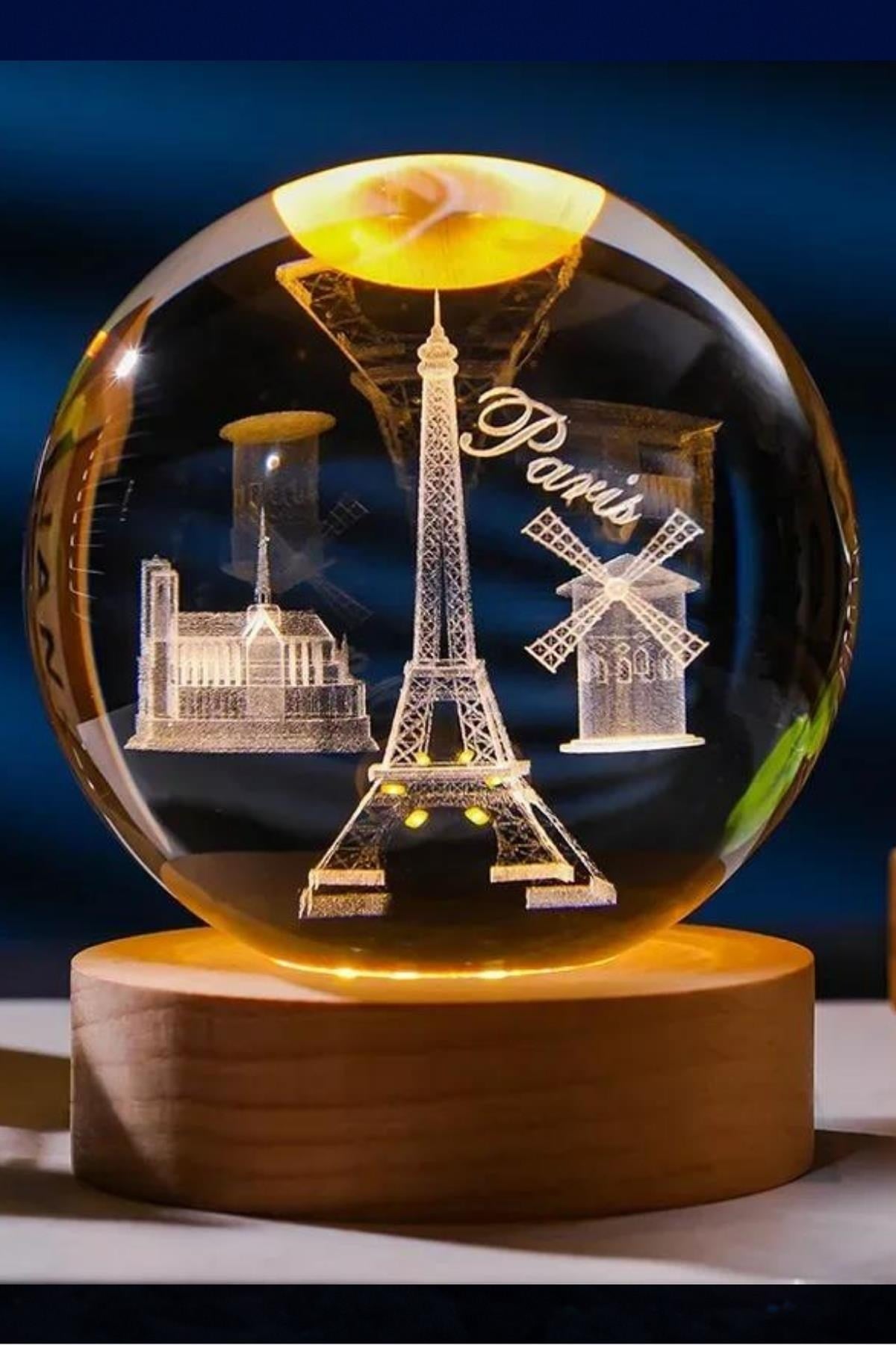FransaDünyadan HediyelerDNY-HDYPRS32Keskin Hediyelik Eşya Ve TekstilParis Kristal Cam Küre 6cm Led Işıklı Usb Kablolu Ahşap Stantlı Gece Lambası