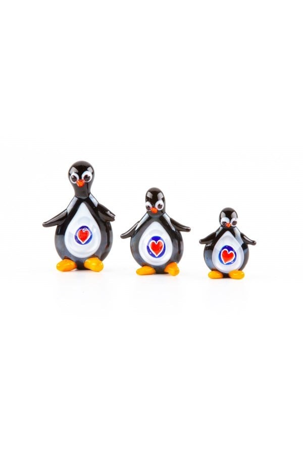 ŞiliDünyadan HediyelerBJ-PNGNLOV03-123KLPKeskin Hediyelik Eşya Ve TekstilMurano Cam Kalpli Penguen Seti Üçlü El Yapımı