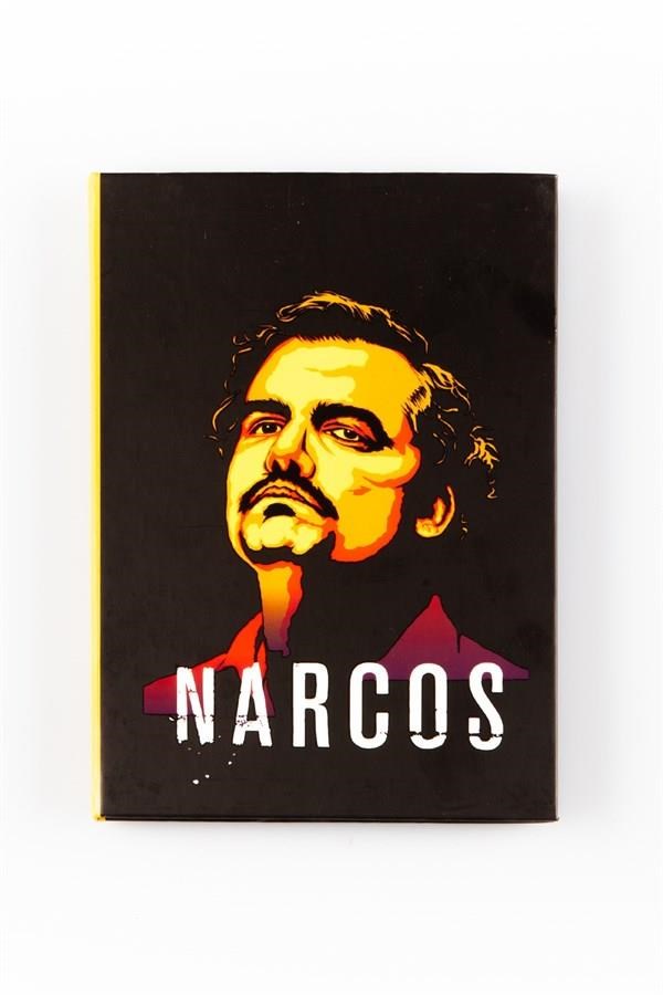 Amerika Birleşik DevletleriDünyadan HediyelerDFTRCC-03Keskin Hediyelik Eşya Ve TekstilNarcos Pablo Escobar Lak Trend Defter