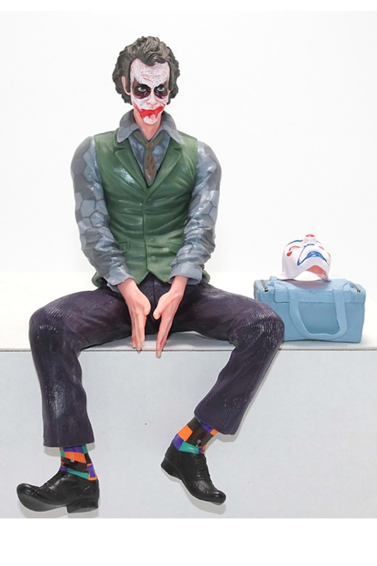 Amerika Birleşik DevletleriDünyadan HediyelerDNY-HDYKSKALK5303Keskin Hediyelik Eşya Ve TekstilJoker Figürü 25 Cm Alk5303 Oturma Pozisyonunda PVC Model No.2