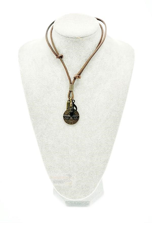 Amerika Birleşik DevletleriDünyadan HediyelerVS-KLY-055Keskin Hediyelik Eşya Ve TekstilGuns N Roses Figür Kolye Kahverengi Deri Kordonlu