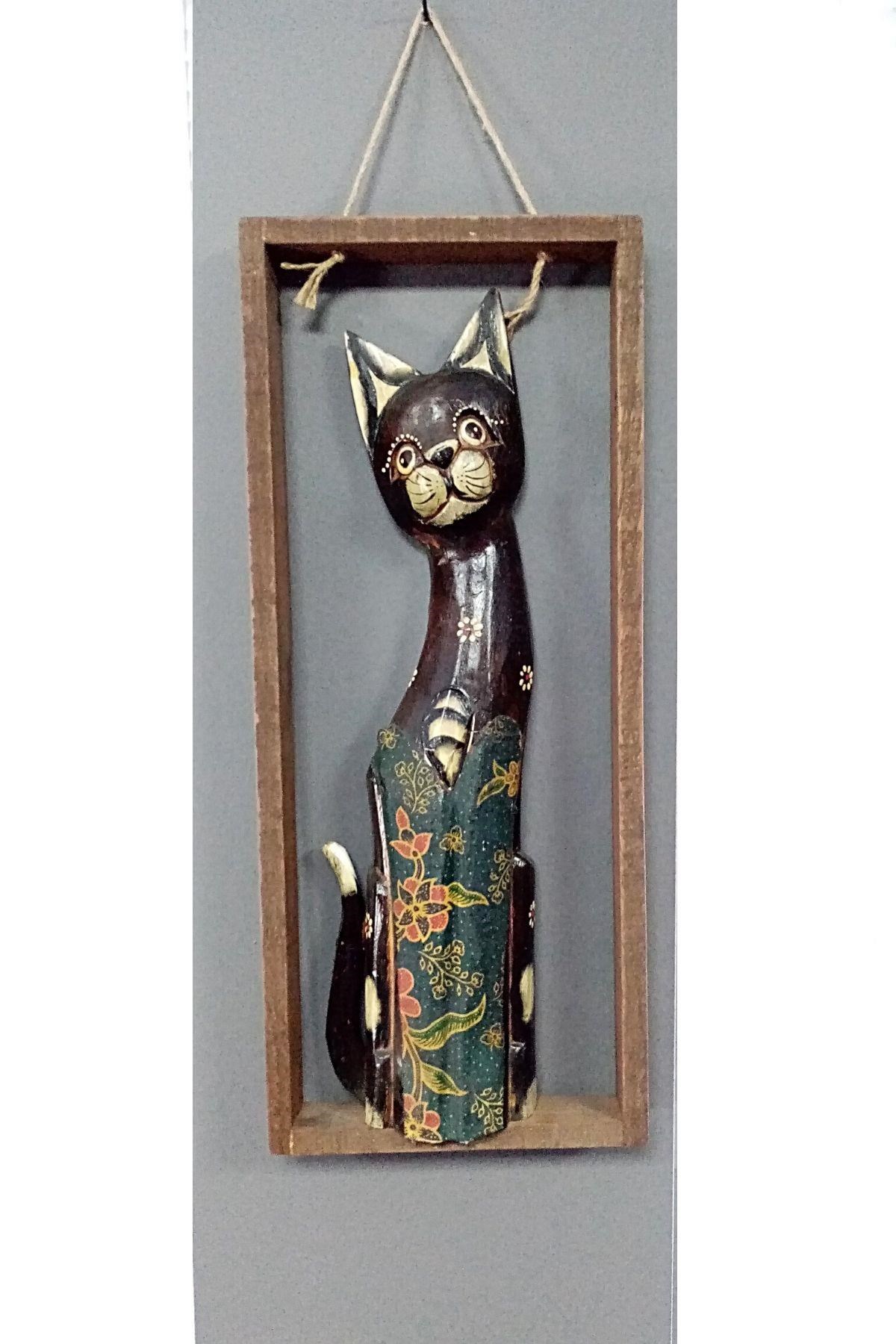 EndonezyaDünyadan HediyelerDNY-HD100246Keskin Hediyelik Eşya Ve TekstilDekoratif Ahşap Çerçeveli Kedi Duvar Dekoru 55 cm No2