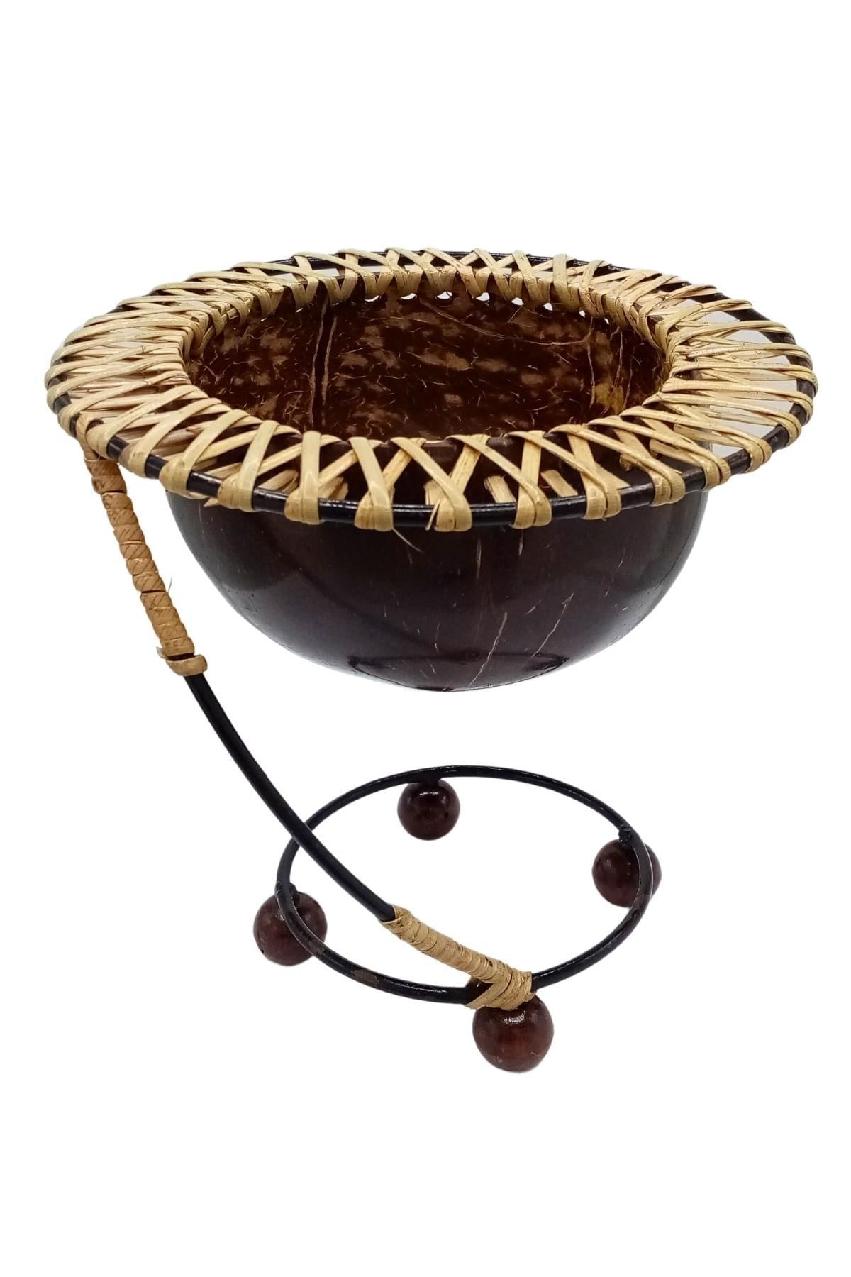 EndonezyaDünyadan HediyelerDNY-HD100576Keskin Hediyelik Eşya Ve TekstilHindistan Cevizi Şekerlik Spiral Coconut Metal Ayaklı Coconat Kase No.2