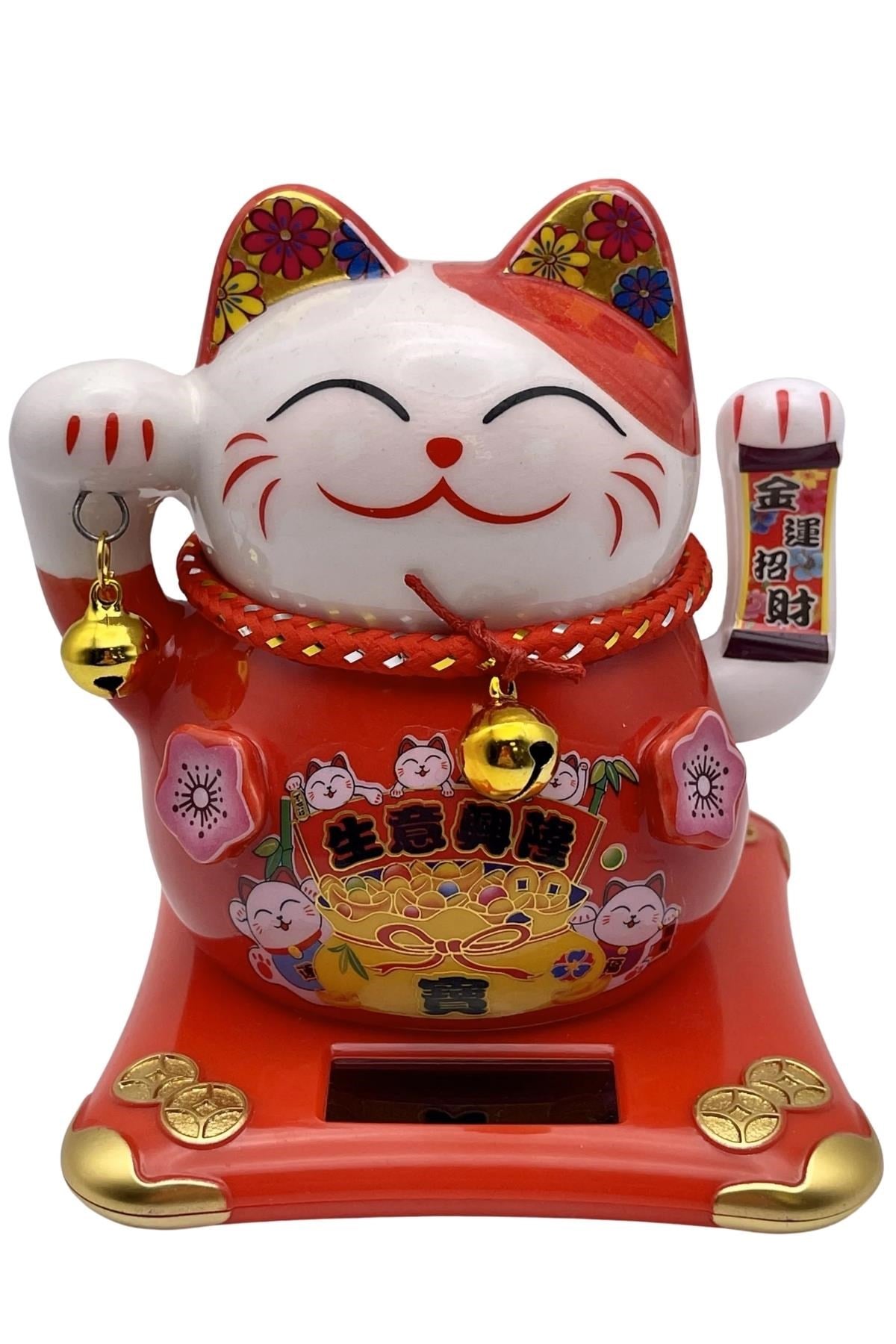 JaponyaDünyadan HediyelerDNY-HDYZMRT01KKeskin Hediyelik Eşya Ve TekstilSeramik Maneki Neko Kırmızı Güneş Enerjili Şans Kedisi 12cm No.1
