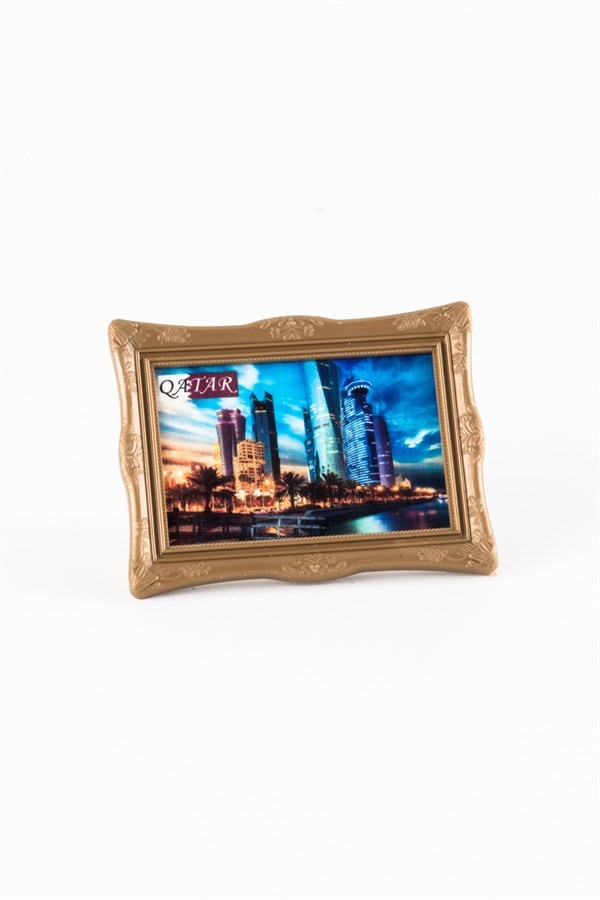 KatarDünyadan HediyelerKRTSÇRVAYKMGNT-948Keskin Hediyelik Eşya Ve TekstilKatar Temalı Ayaklı Çerçeveli Magnet