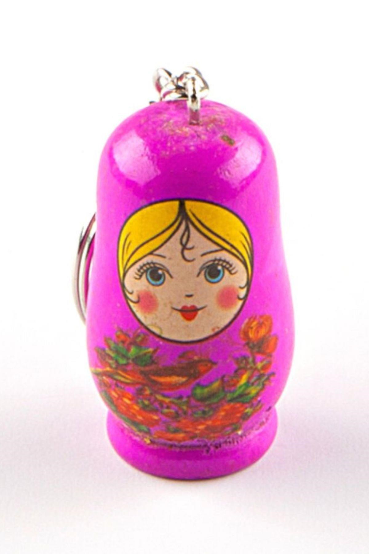RusyaDünyadan HediyelerDNY-HD100287Keskin Hediyelik Eşya Ve TekstilAhşap Matruşka Bebek Anahtarlık Mor