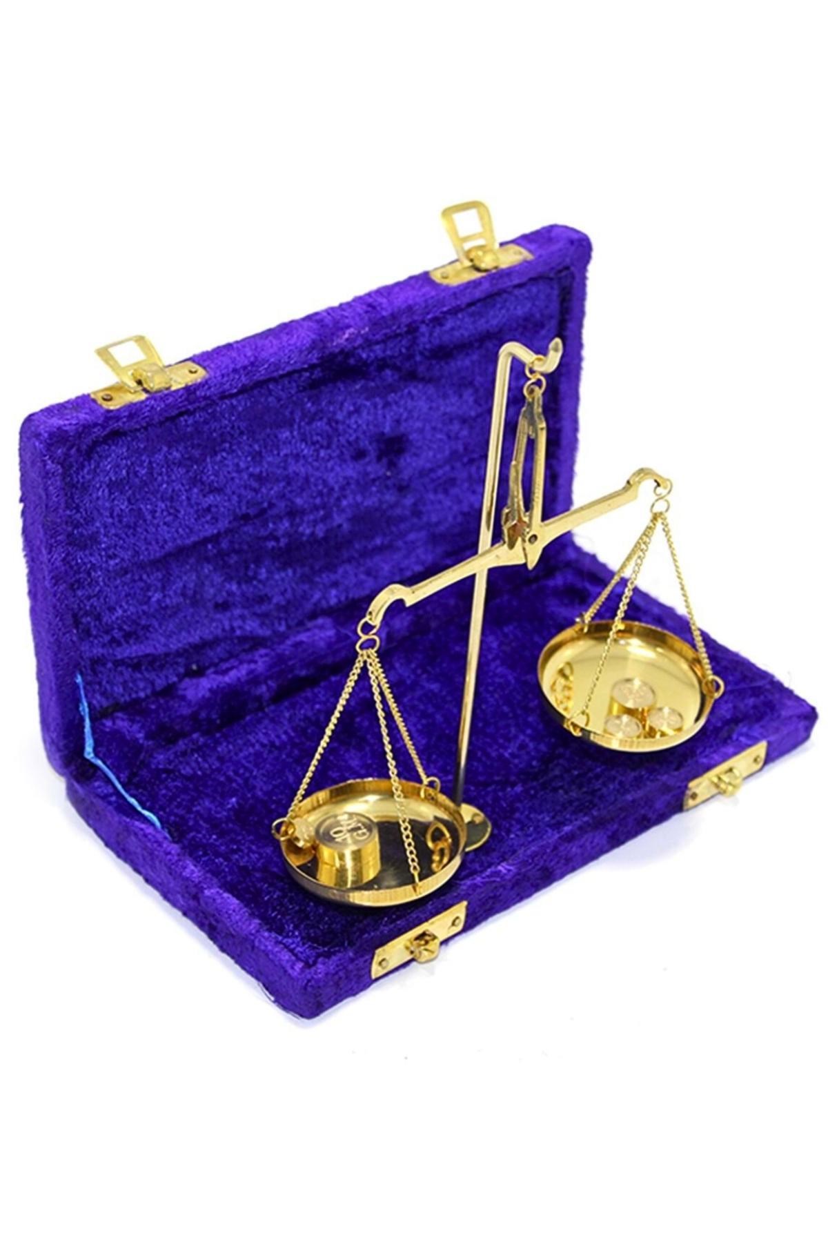 YunanistanDünyadan Hediyeler10GRTERAZİKeskin Hediyelik Eşya Ve TekstilDekoratif Kadife Kutulu Pirinç Terazi 10 Gr 17 cm