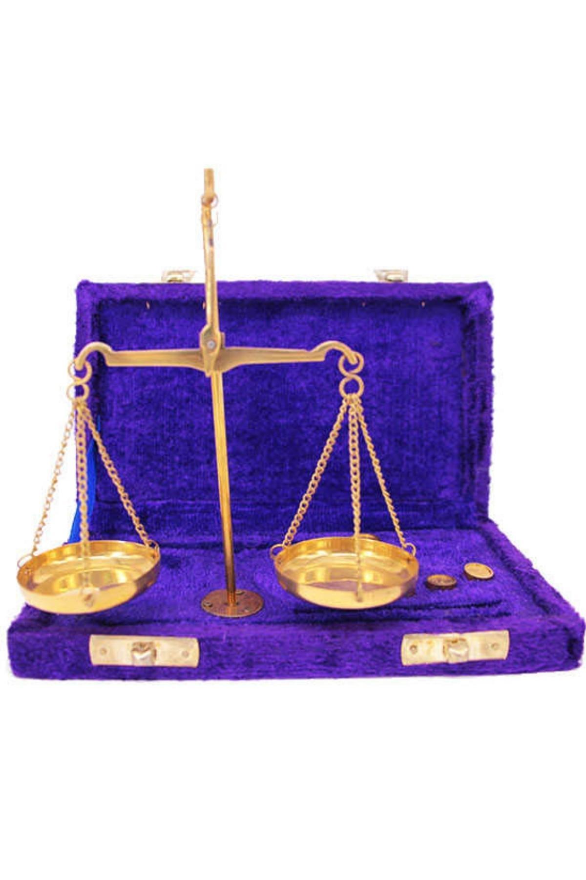 YunanistanDünyadan Hediyeler20GRTERAZİKeskin Hediyelik Eşya Ve TekstilDekoratif Kadife Kutulu Pirinç Terazi 20 Gr 19 cm