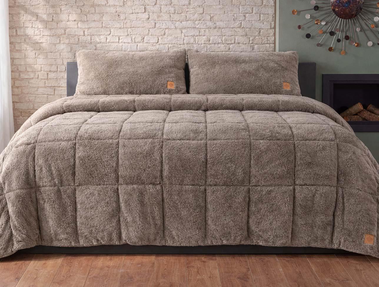 CB ÇİFT KİŞİLİK PELUŞ YORGAN SETİ BEJ 195X215 CM