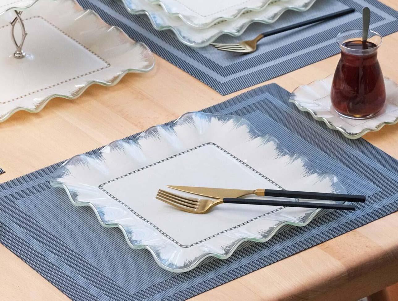GLORE KARE LATTE ŞEFFAF PLATİN SERVİS TABAĞI 26 CM