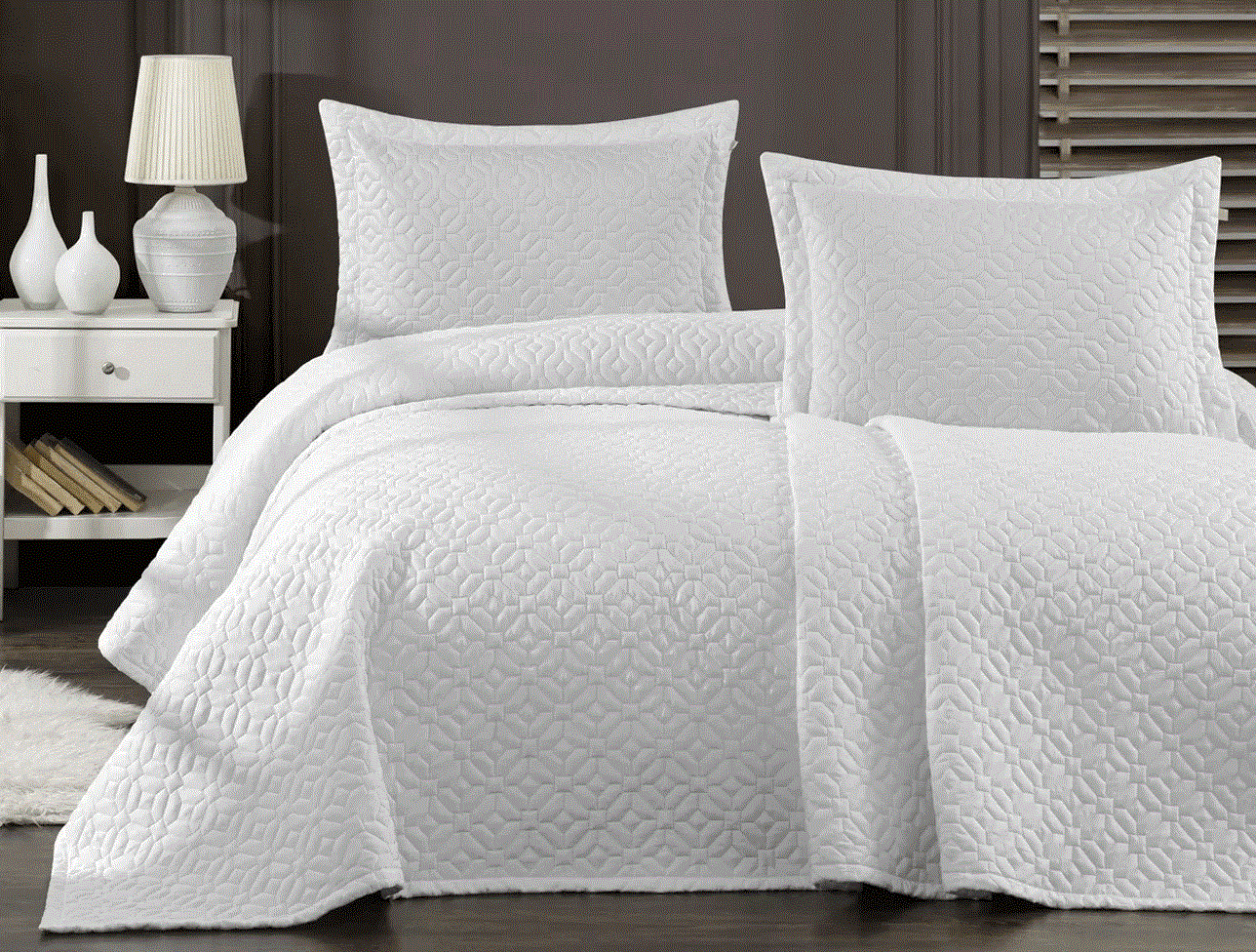 ZEBRA CASA FREZYA YATAK ÖRTÜSÜ KREM