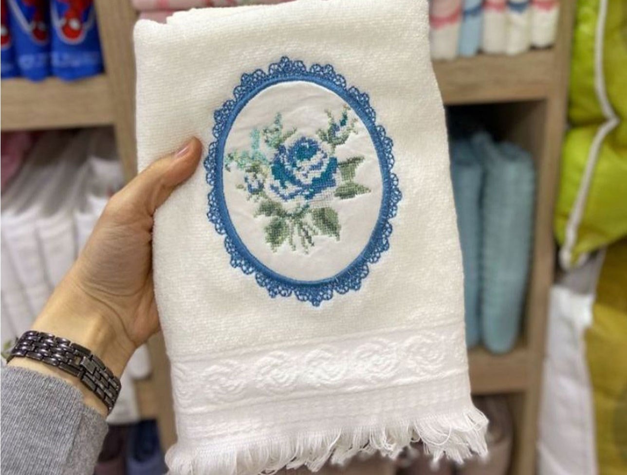 ÖZDİLEK FLORIA KREM HAVLU 50*90 PEMBE NAK