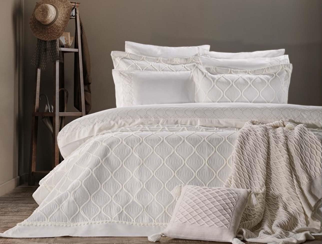 ZEBRA BELDA YATAK SETİ KREM