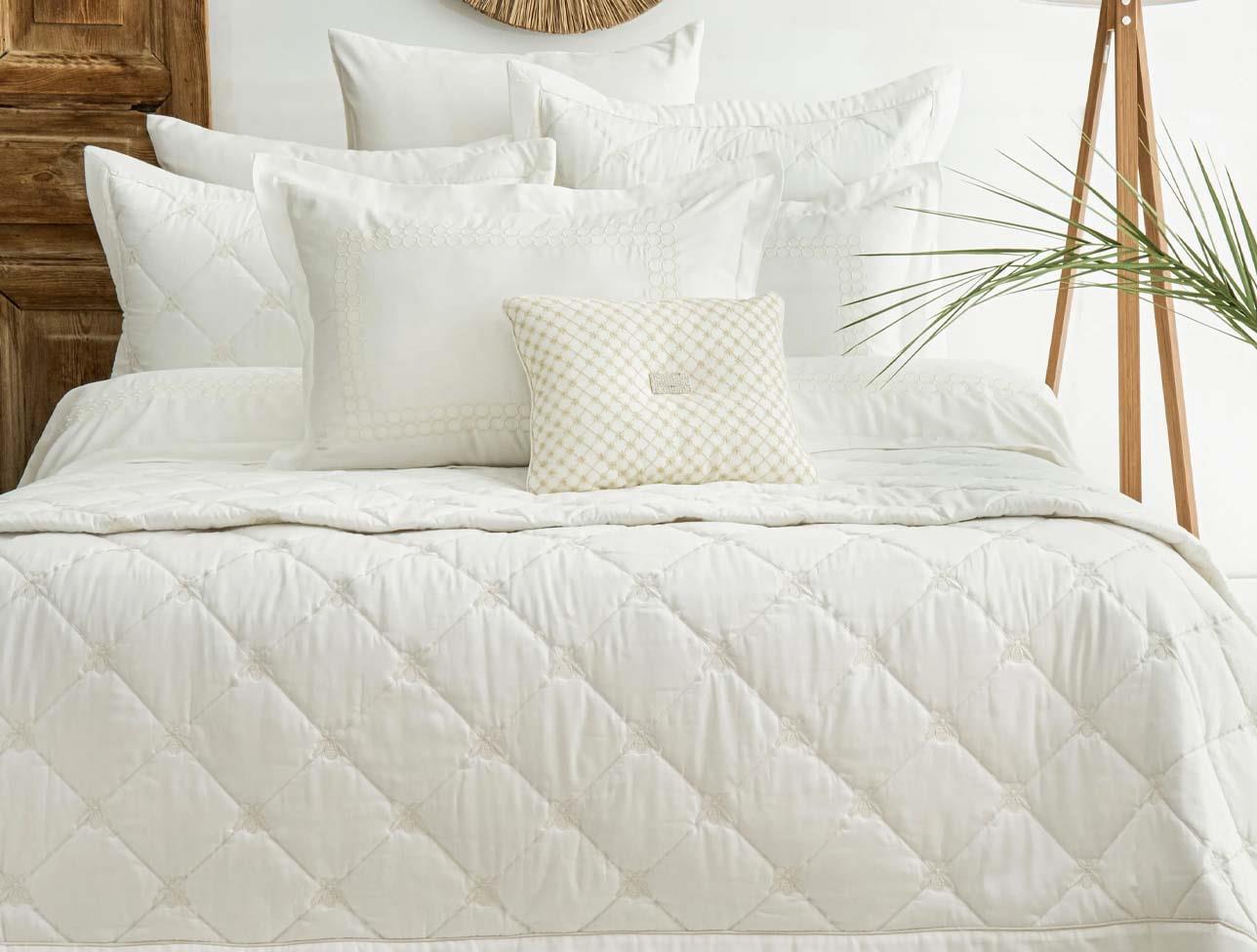 ZEBRA BREZZA YATAK SETİ KREM