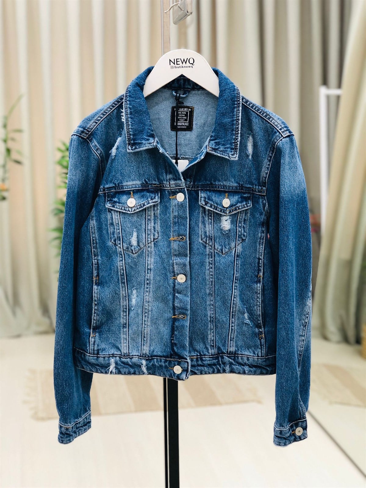 Taşlamalı Ara Boy Denim Ceket-Mavi