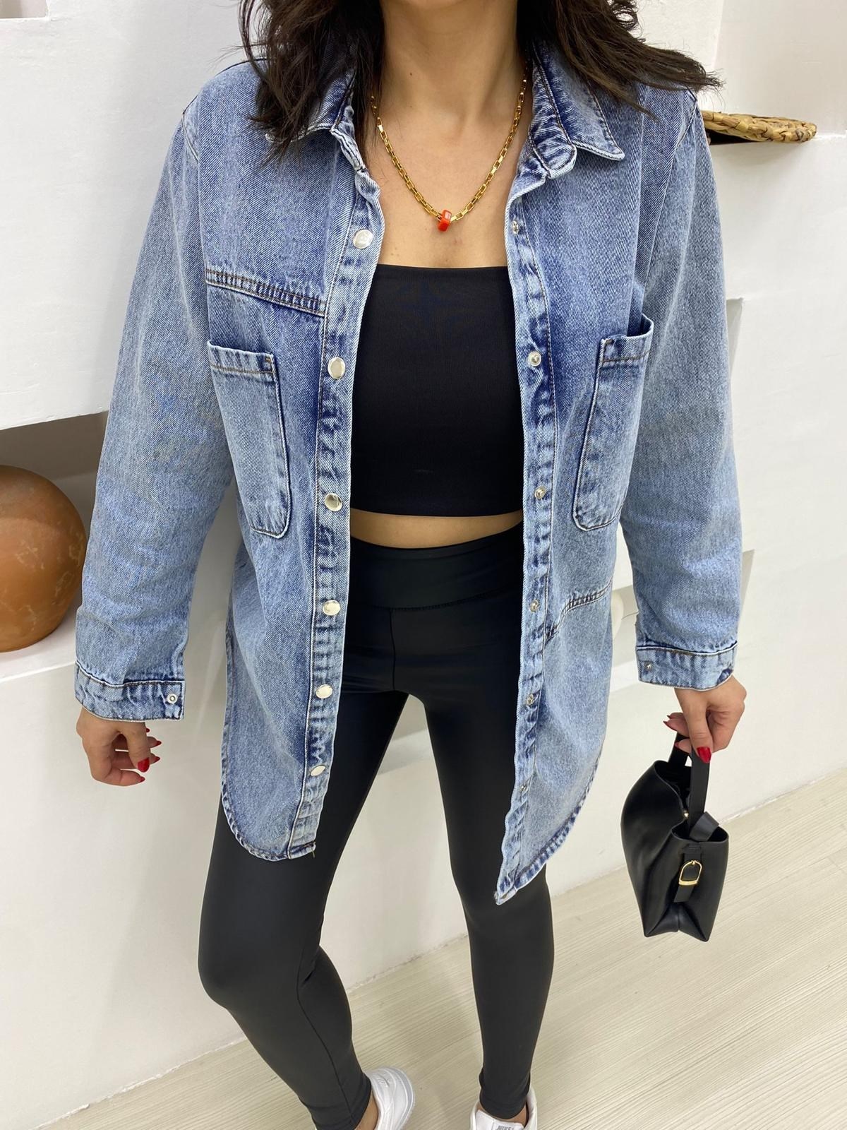 Çift Cepli Cıtcıt Düğmeli Altı Oval Denim Gömlek-Mavi