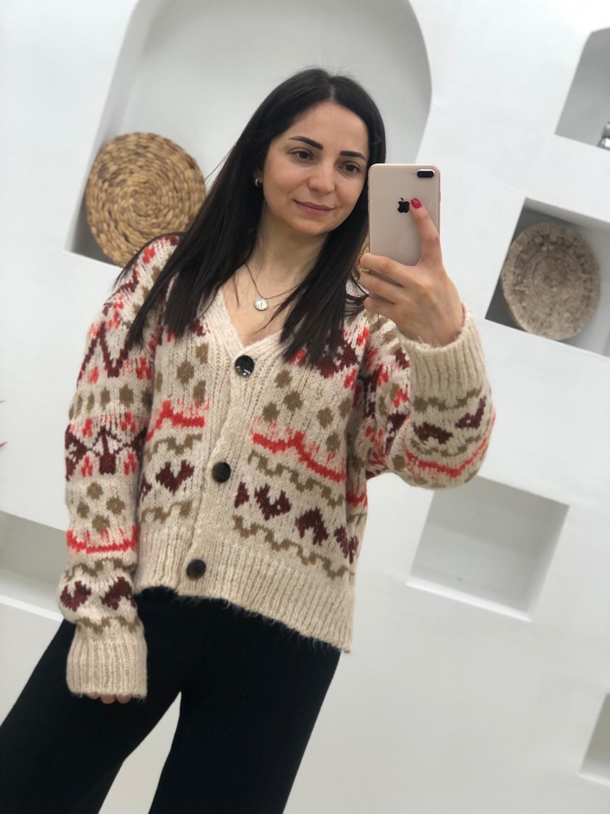 Kalın Desenli Yünlü Düğmeli Hırka-Bej Kahve