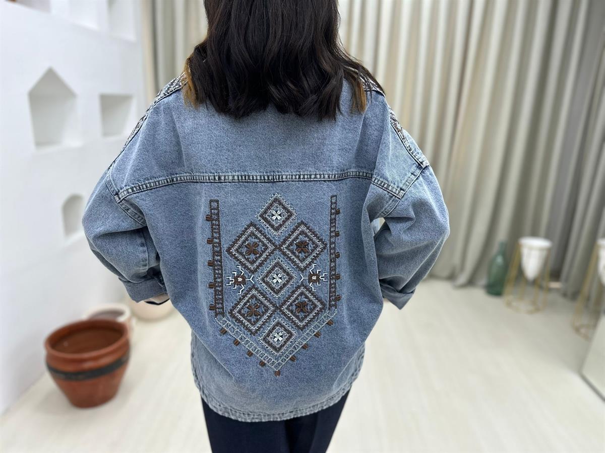 Omuzları Sırtı Nakışlı Denim Ceket-Mavi