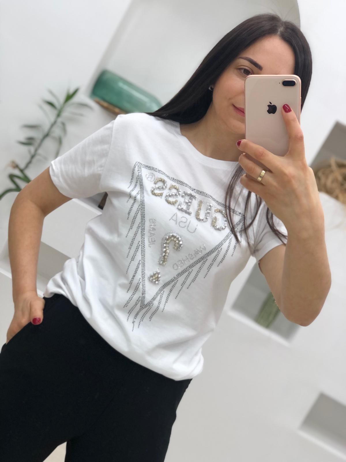 Önü Taşlı Guess Yazılı Thsirt-Beyaz