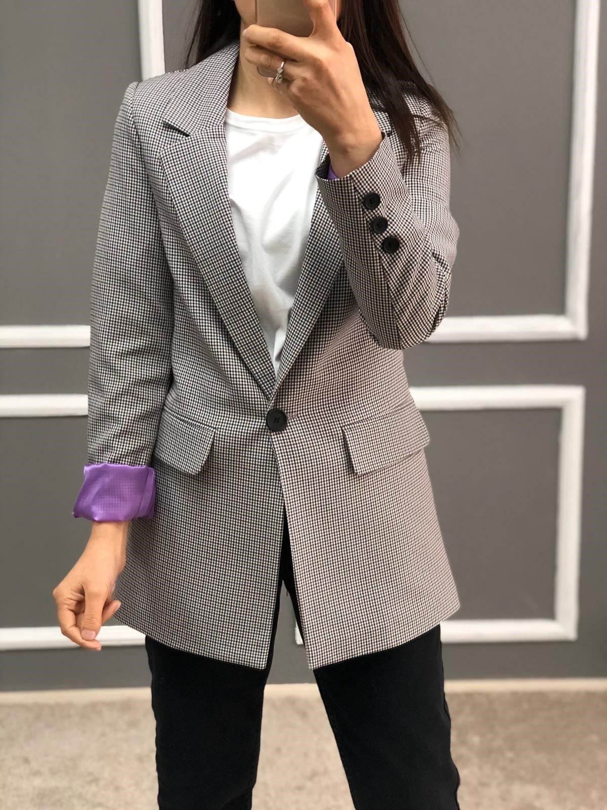 Tek Düğmeli Astarı Mor Desenli Ceket