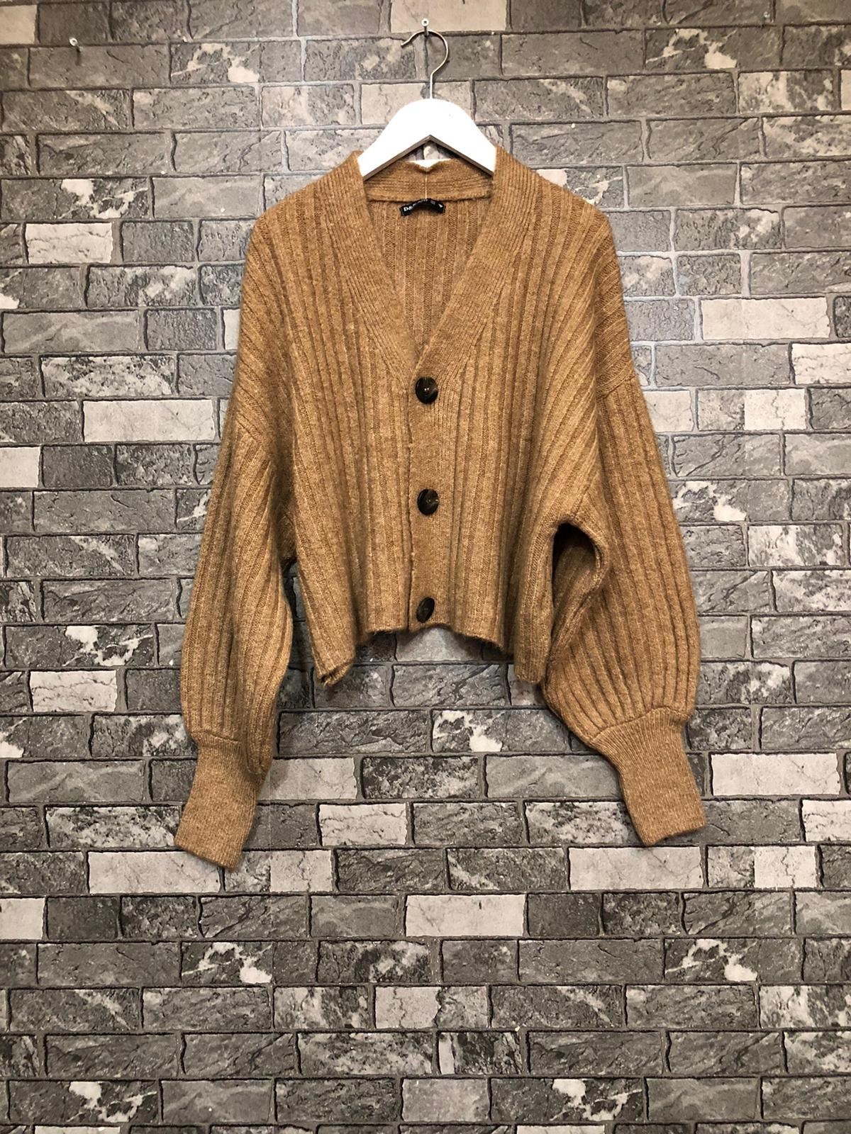 Üç Düğmeli Kalın Hırka-Camel