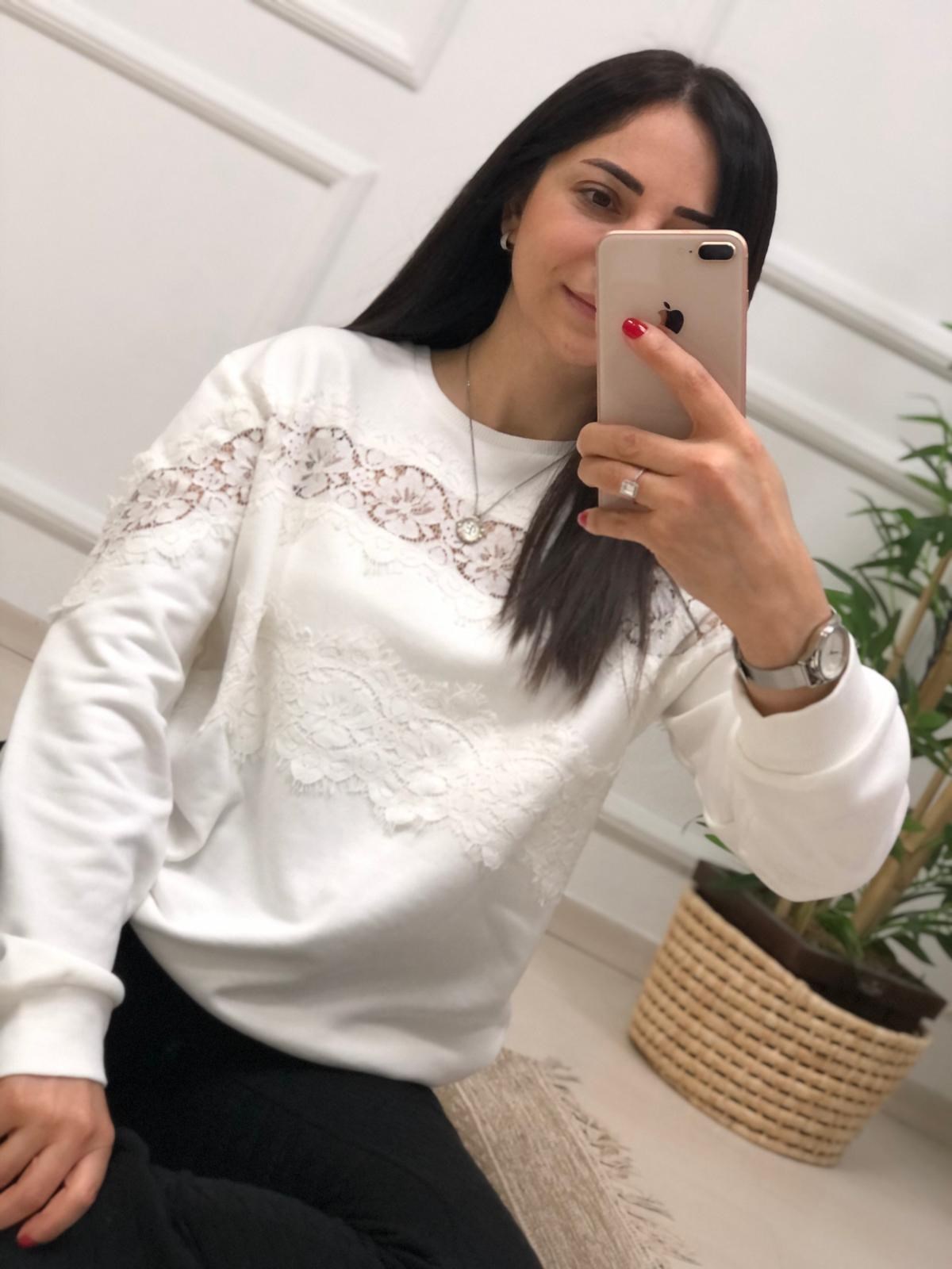 Üst Kısmı Fisto Detaylı Sweatshirt-Ekru