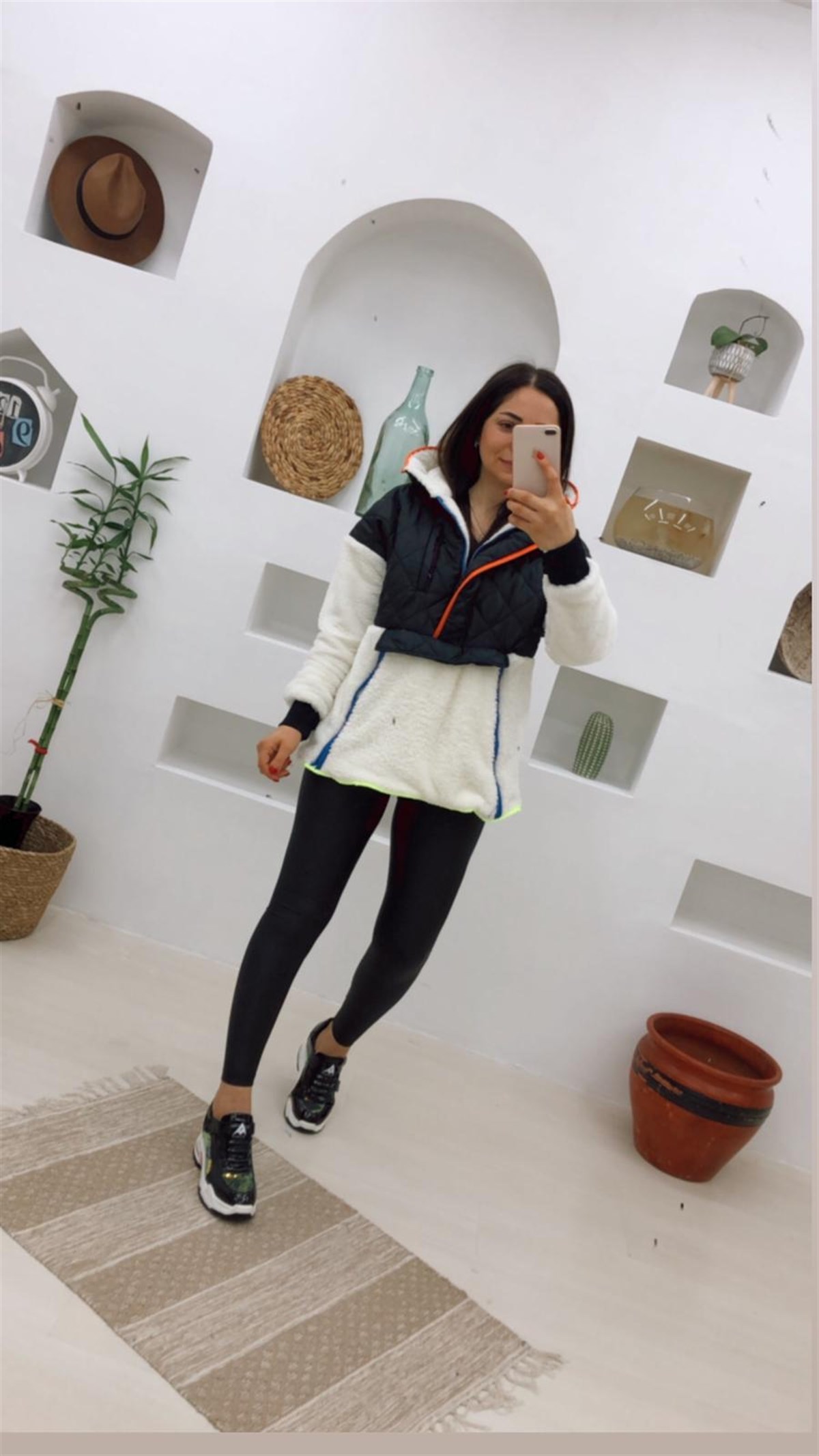 Üstü Kapitone Alt Kısmı Peluş Sweatshirt-Ekru