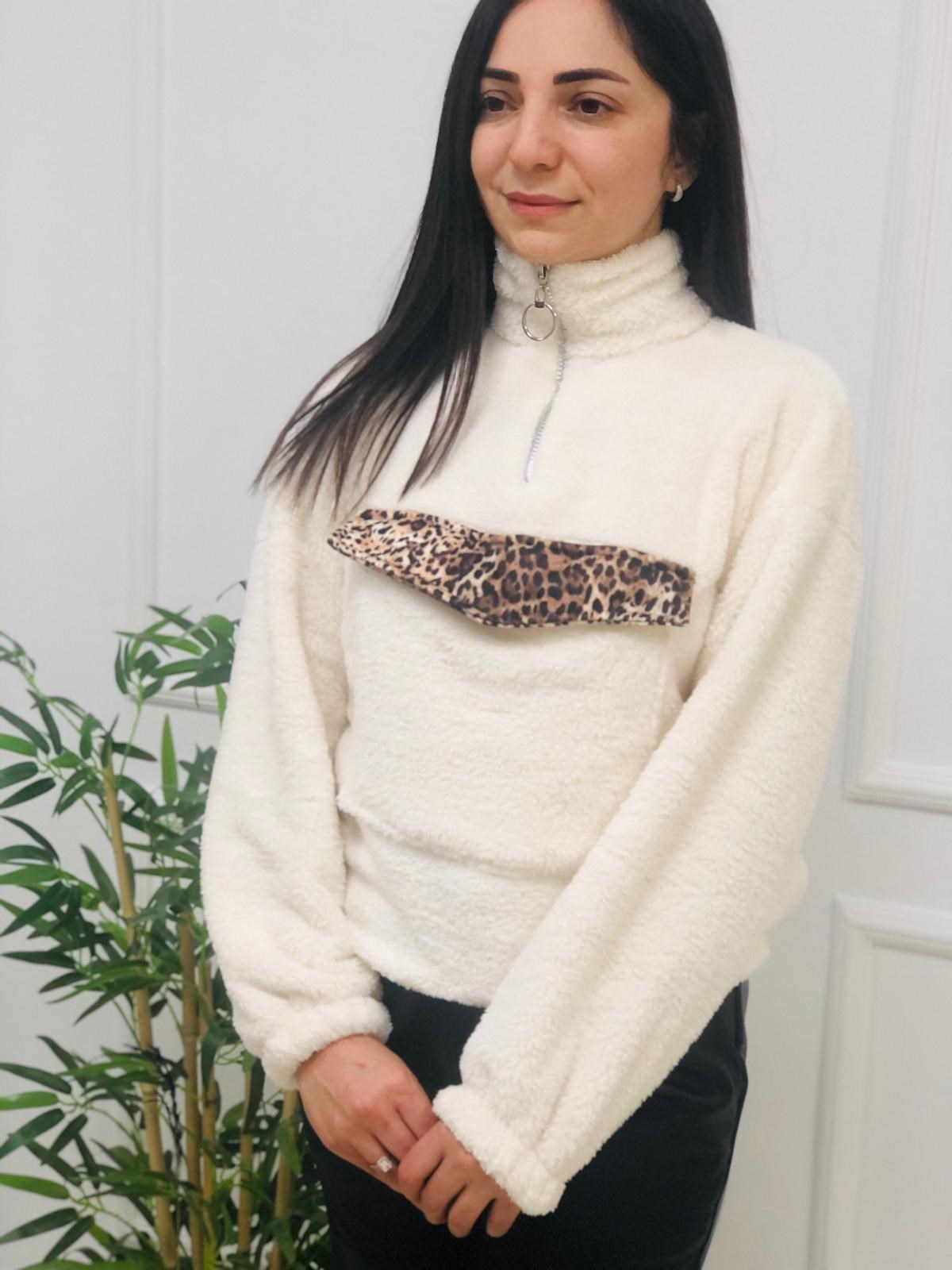 Yaka Fermuarlı Peluş Sweatshirt-Ekru