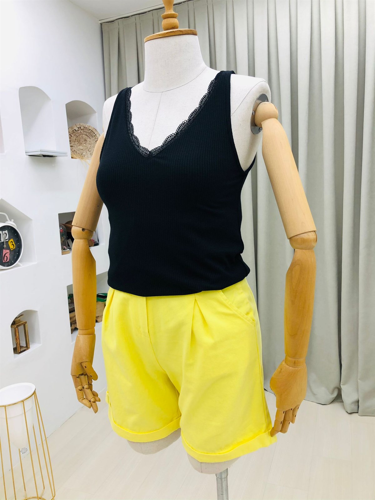 Yüksek Bel Duble Paça Gabardin Şort-Sarı