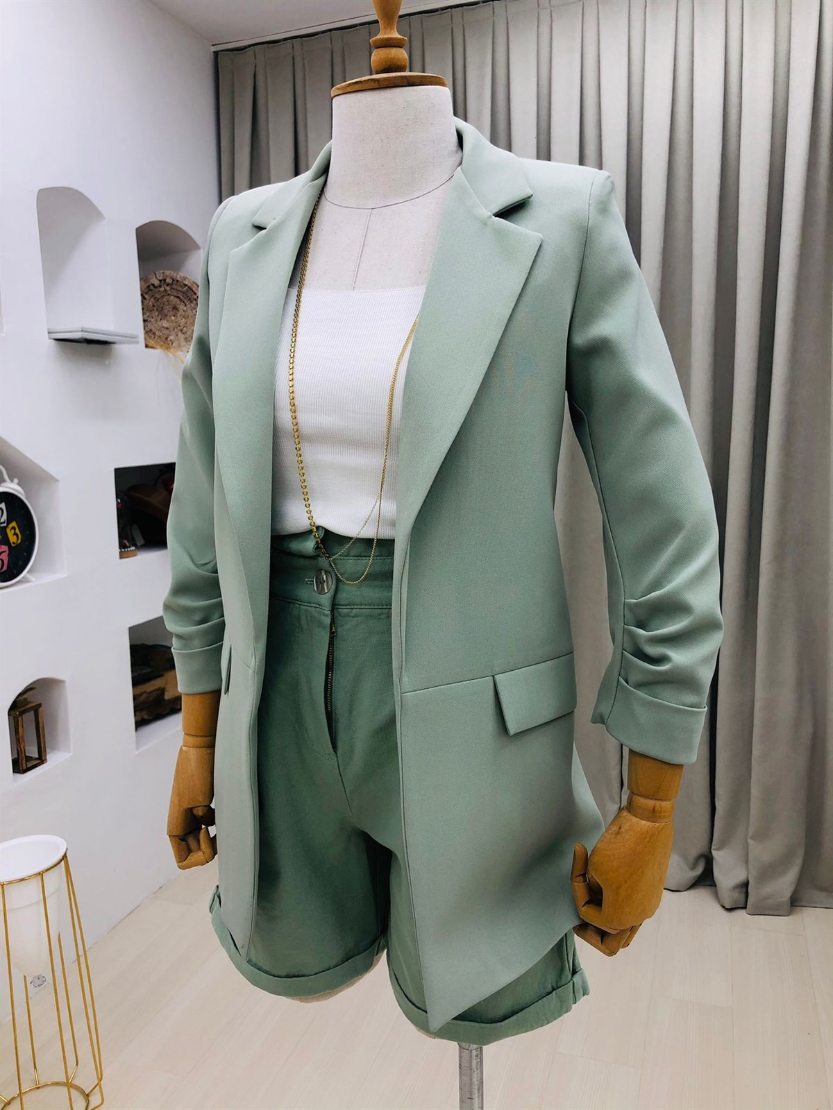 Yüksek Bel Duble Paça Gabardin Şort-Yeşil