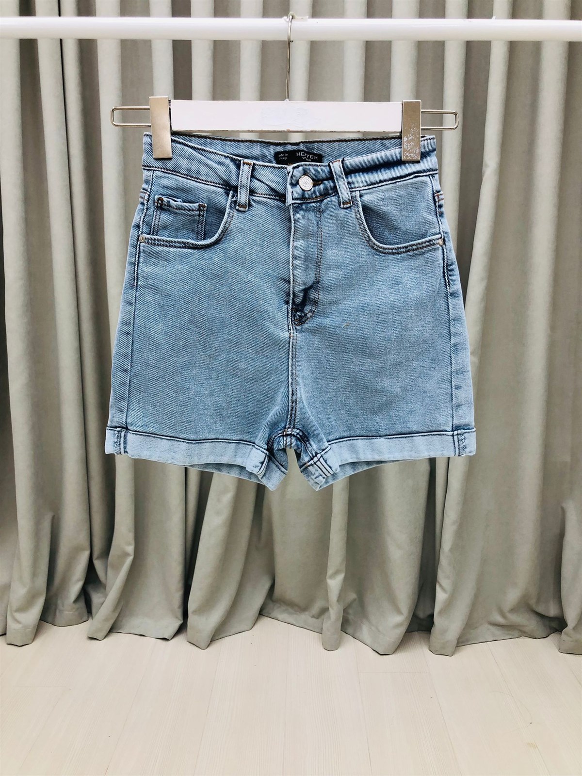 Yüksek Bel Duble Paça Likralı Denim Şort-BuzMavi