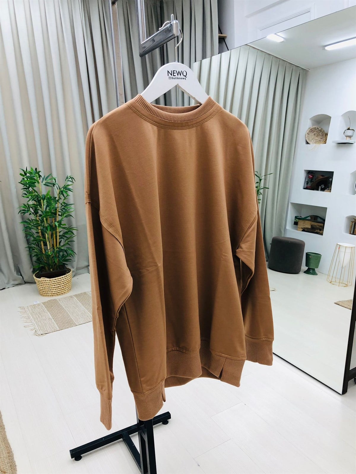 Yuvarlak Yaka Salaş Sweatshirt-Camel