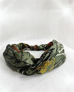 Yeşil Renkli Karışık Desenli Saten Bandana
