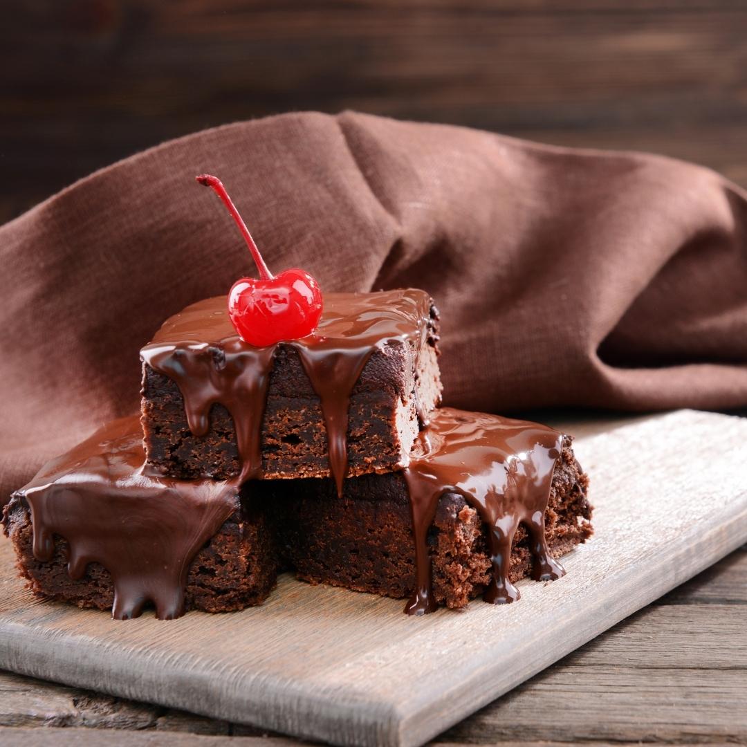 vişneli çikolatalı brownie