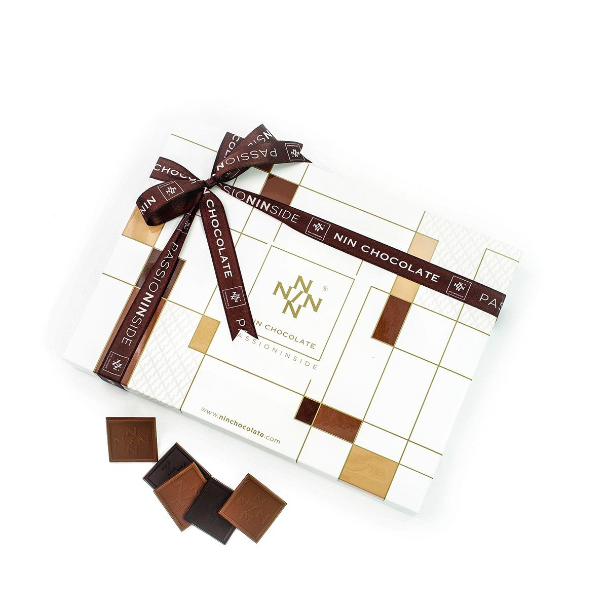 NIN BEYAZ Sütlü&Bitter Madlen Çikolata 76'lı Paket